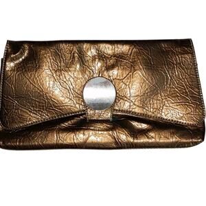 New‎ Direction Clutch